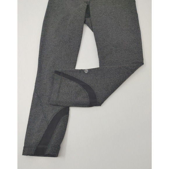 Lululemon Inspire Crop II Leggings Womens 4 Black Herringbone Running Athleisure - Picture 4 of 13